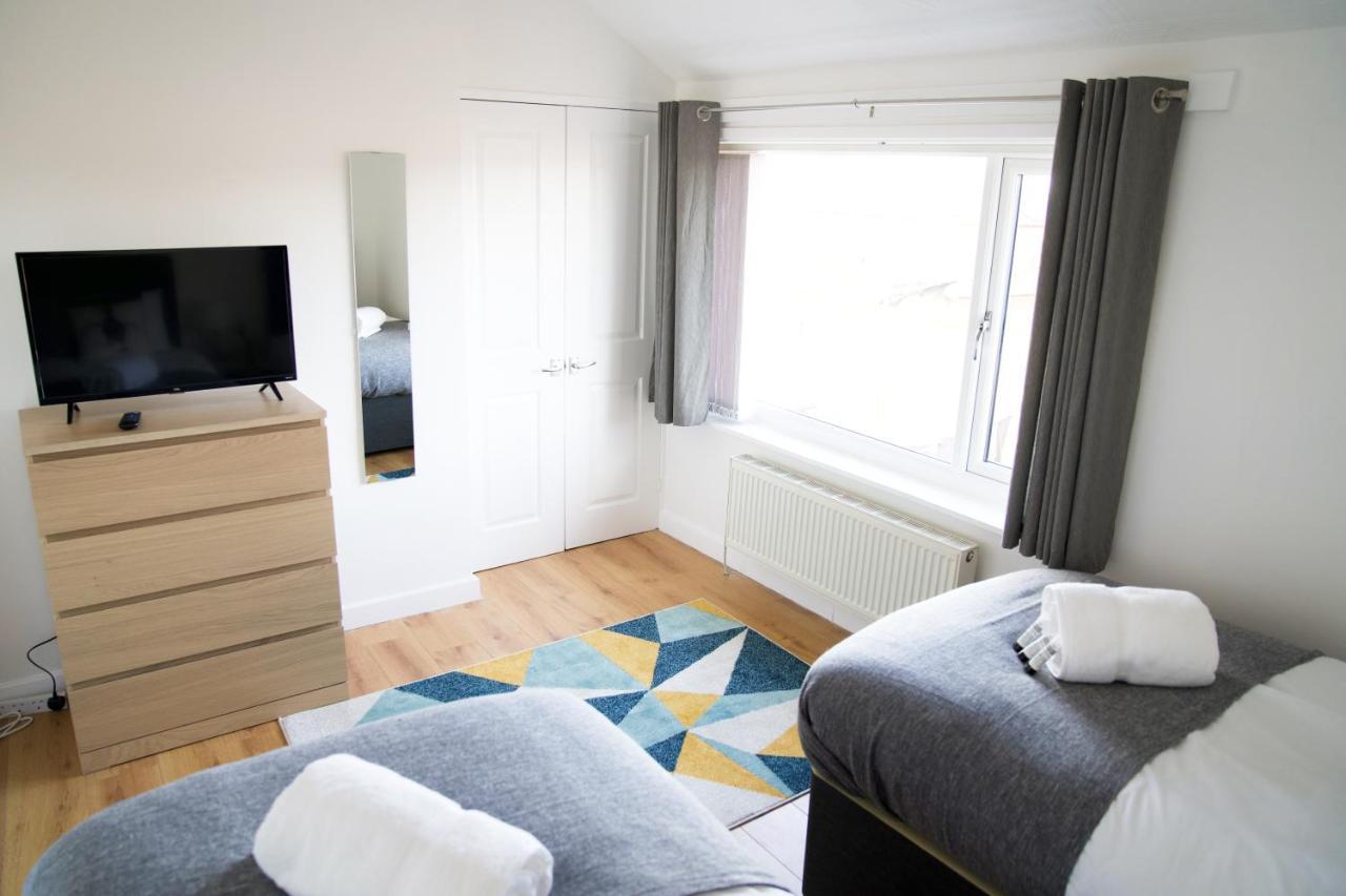 3Br-St Johns Hse-Free Parking-Workers-Kitchen-Wifi-Dog Friendly Apartment Doncaster Exterior photo