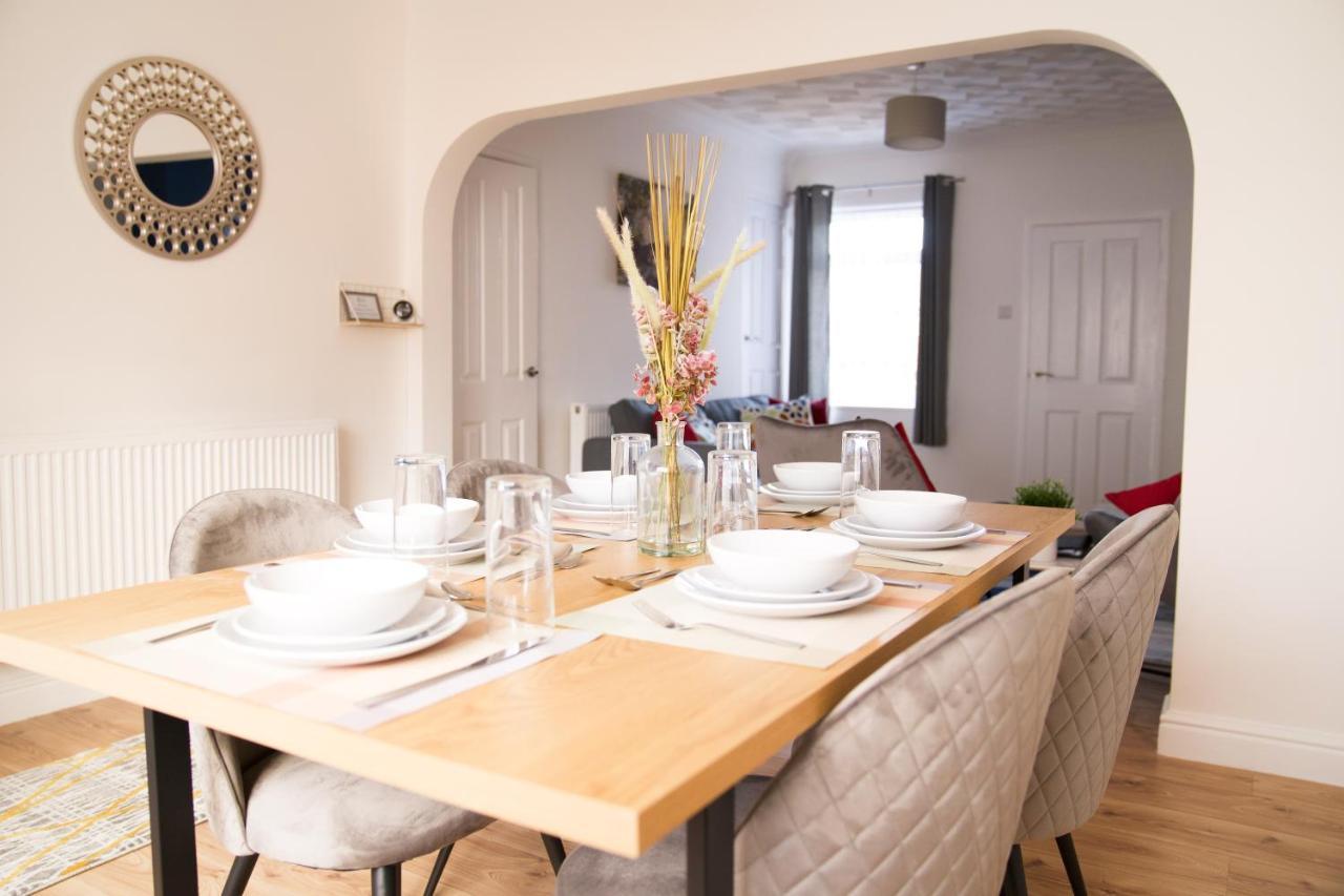3Br-St Johns Hse-Free Parking-Workers-Kitchen-Wifi-Dog Friendly Apartment Doncaster Exterior photo